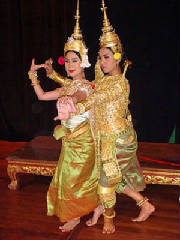 cambodian-theatre-intercultural-communications-image-1001.jpg