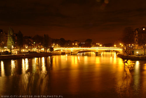 seine_in_paris_by_night.jpg